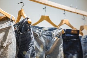 Jeans - ihre Herstellung ist in den meisten Fällen umweltschädlich